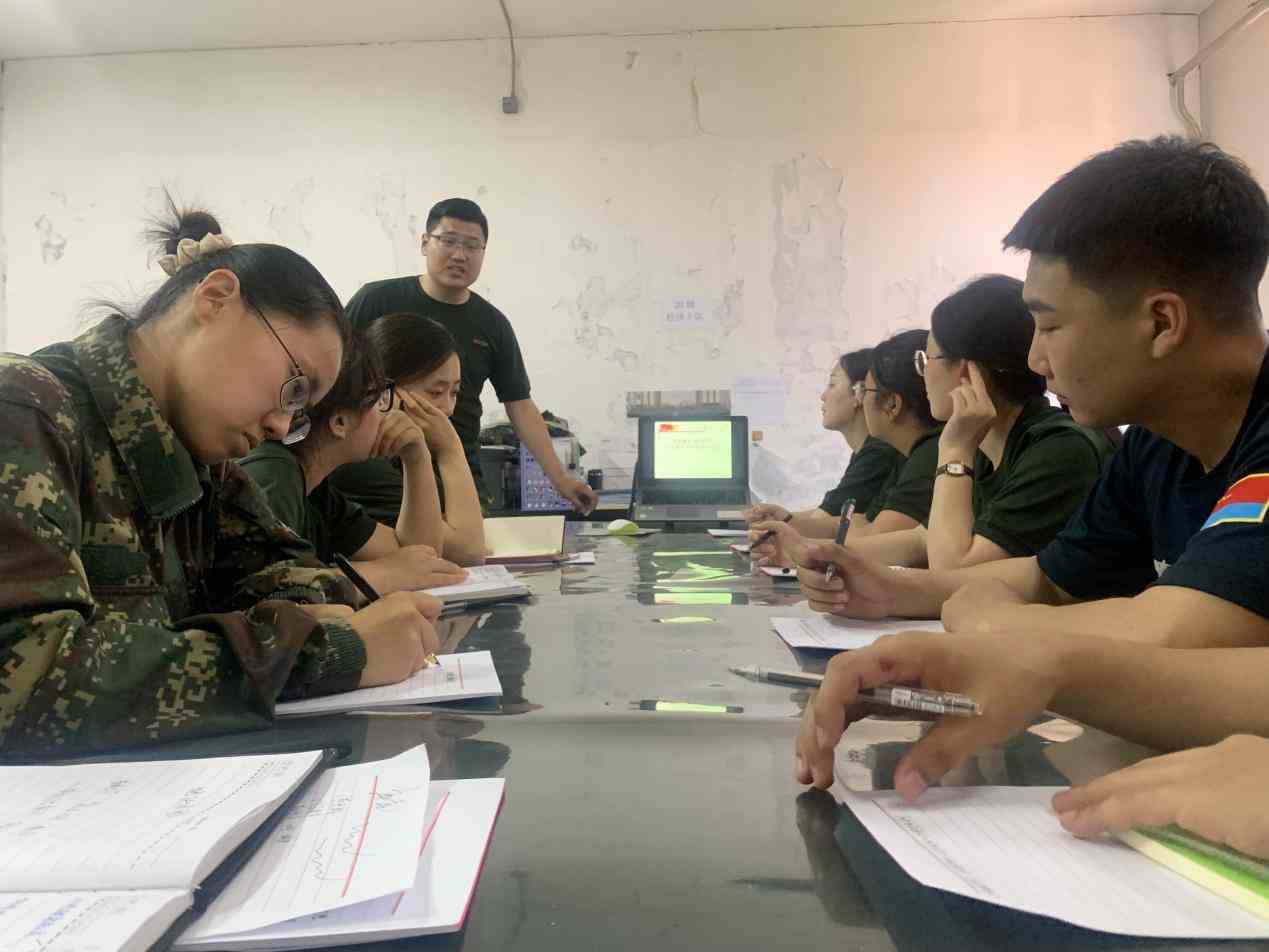 ag8亚集团九游会官方网站开展“传帮带”式新入职辅导员培训day2