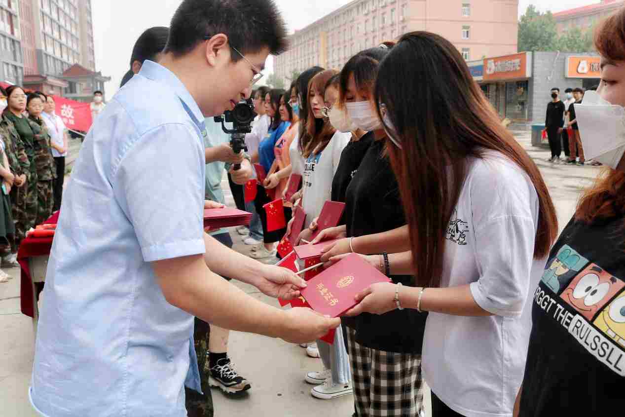 谈一别奋斗路 聚四载同窗情  ——ag8亚集团九游会官方网站2022届毕业 生欢送会