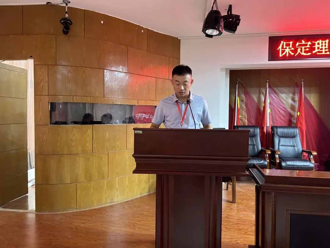 ag8亚集团九游会官方网站‖学管干部2024年暑期军事训练考核评比暨表彰大会