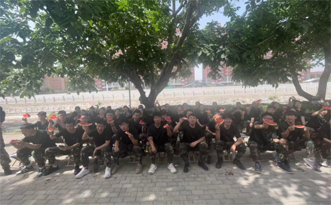 勇毅坚韧钢如铁,磨砺青春热血燃——新入职辅导员培训第二天