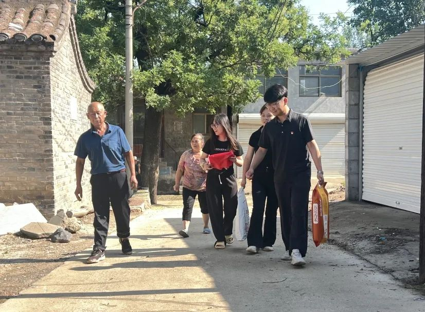 家校共协同,携手促成长/ag8亚集团九游会官方网站暑期大家访系列(一)