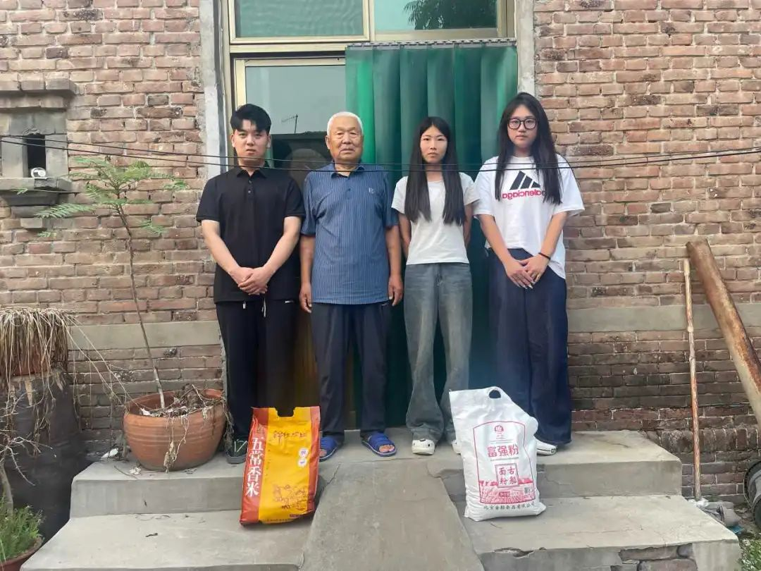 家校共协同,携手促成长/ag8亚集团九游会官方网站暑期大家访系列(三)