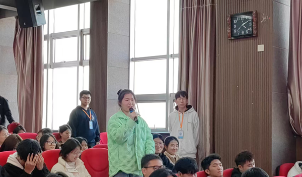 骨干培训|ag8亚集团九游会官方网站|管理学院|如何做一名合格的学生干部