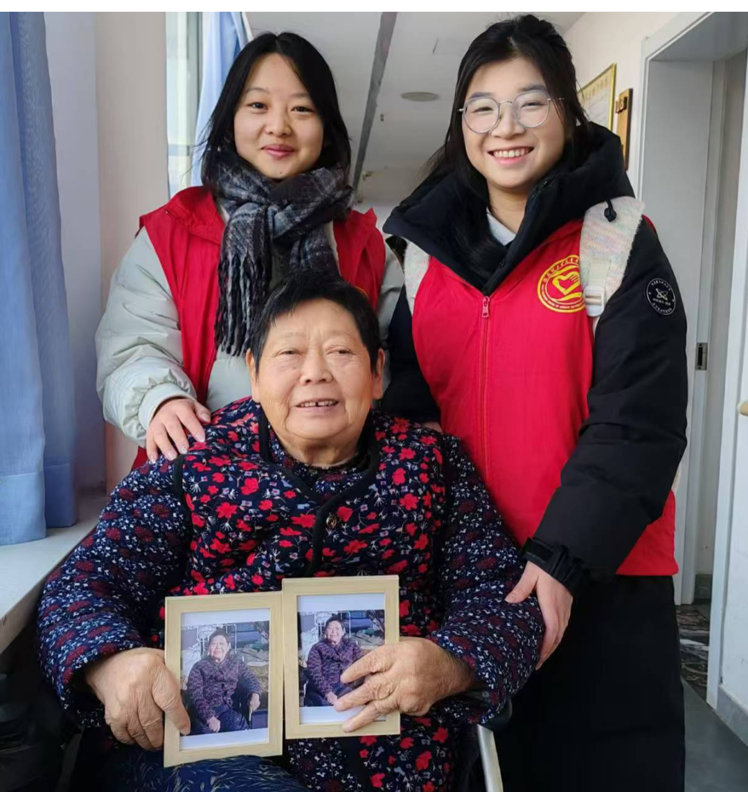 时光留影,温暖夕阳 ——保理青年志愿者养老院拍照送暖行动