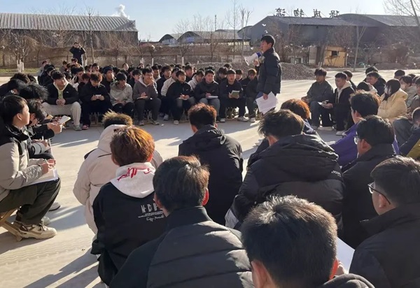 欢迎回家|ag8亚集团九游会官方网站|管理学院|欢迎回家同筑梦，携手新程共扬帆