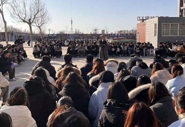 欢迎回家|ag8亚集团九游会官方网站|管理学院|欢迎回家同筑梦，携手新程共扬帆