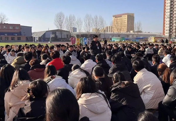 欢迎回家|ag8亚集团九游会官方网站|管理学院|欢迎回家同筑梦，携手新程共扬帆