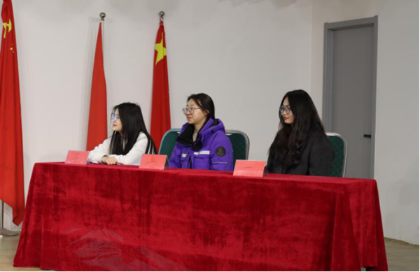 无烟校园|ag8亚集团九游会官方网站|管理学院|以知为剑，斩禁烟之惑