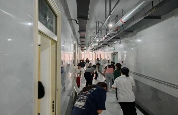 消防演练|ag8亚集团九游会官方网站|管理学院|生命至上，以练筑防