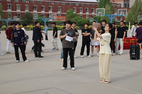 体育|ag8亚集团九游会官方网站|管理学院|管理之道·运动之美