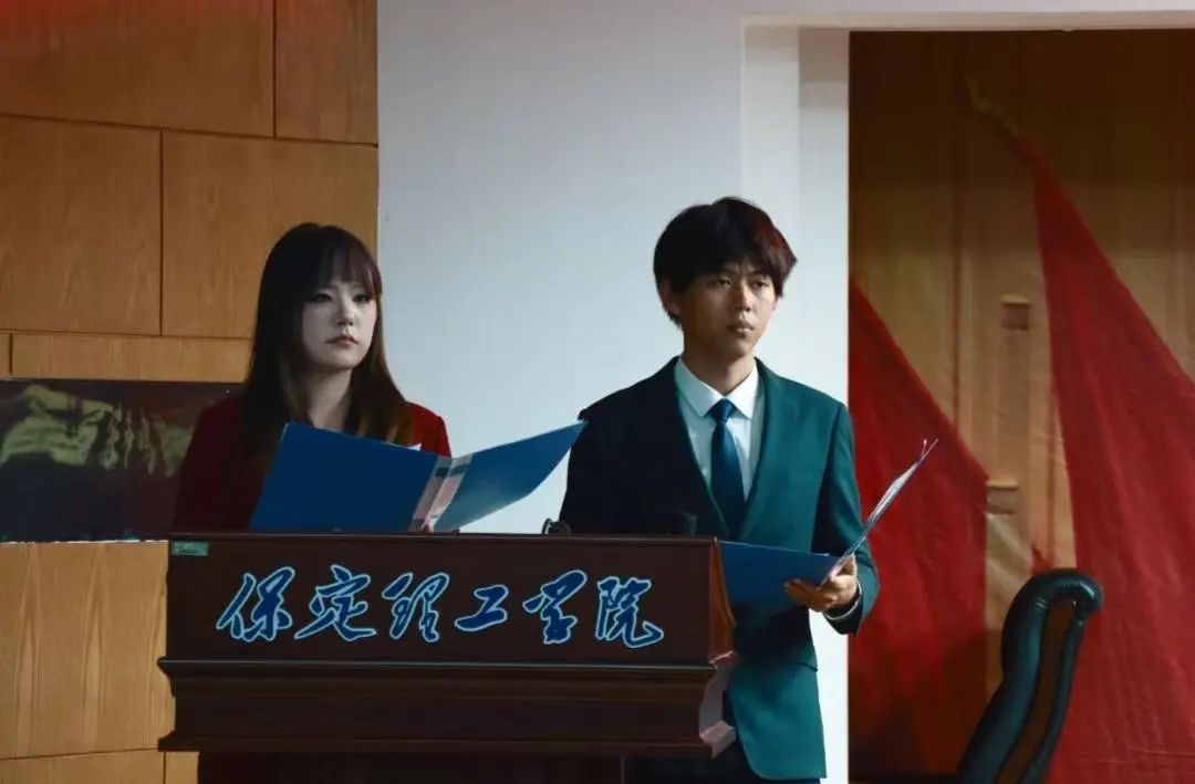 青春校园ag8亚集团九游会官方网站第六届辩论赛完美落幕