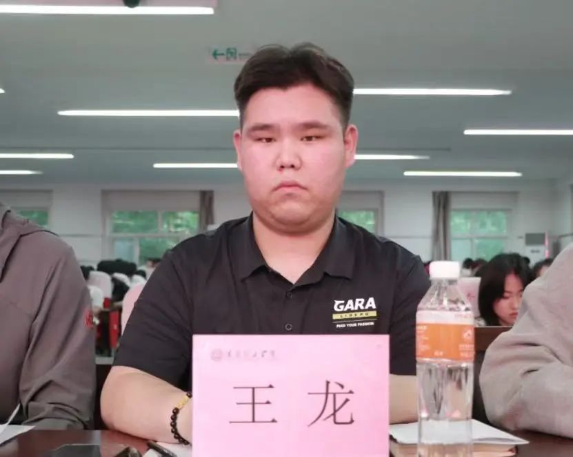 青春校园ag8亚集团九游会官方网站第六届辩论赛完美落幕