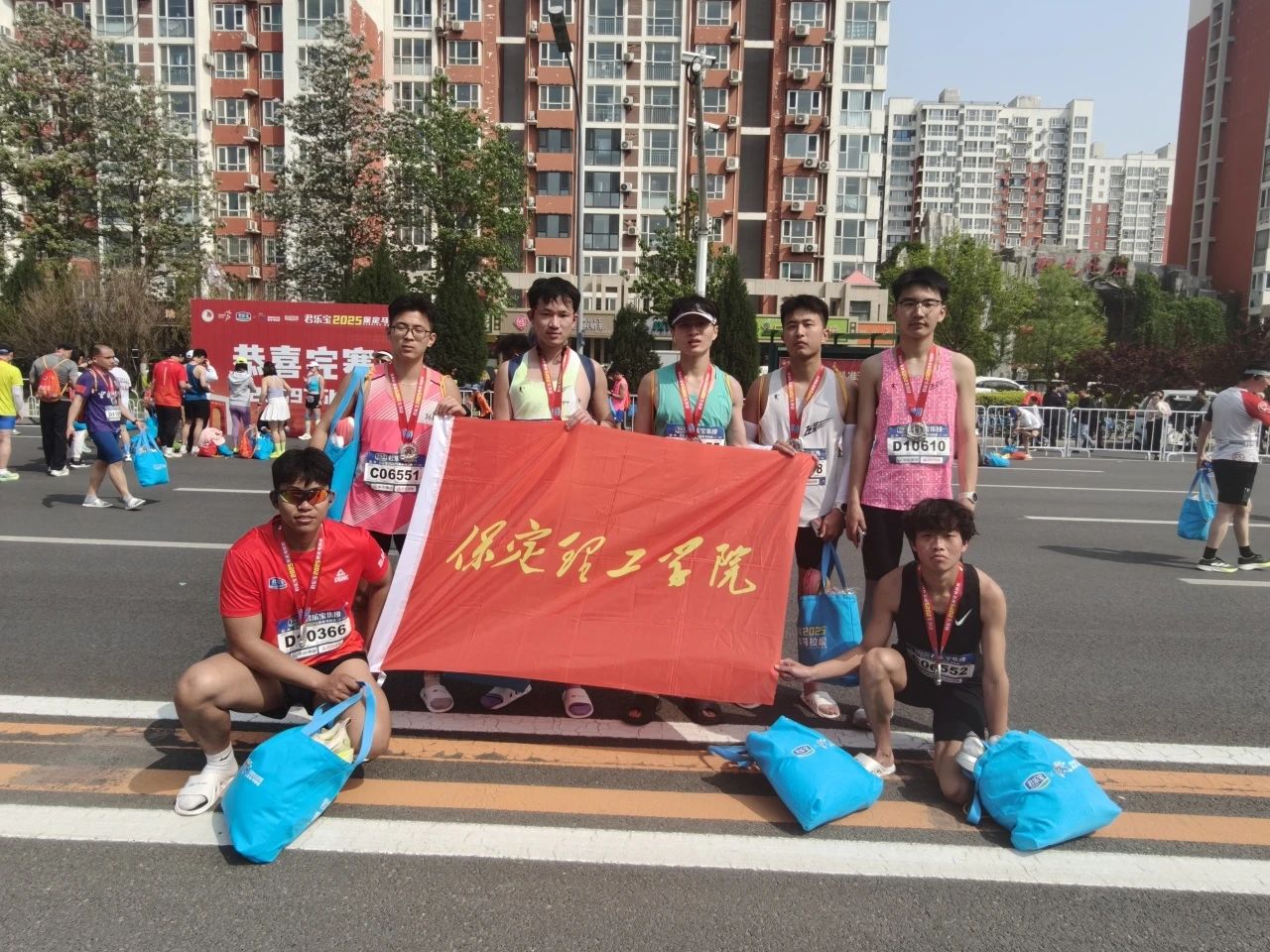喜报|我校学子在君乐宝2025马拉松比赛中斩获佳绩